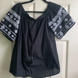 Off the Shoulder shirt